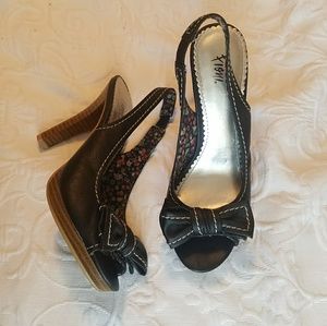 Floral Bow-tie Fioni Heels